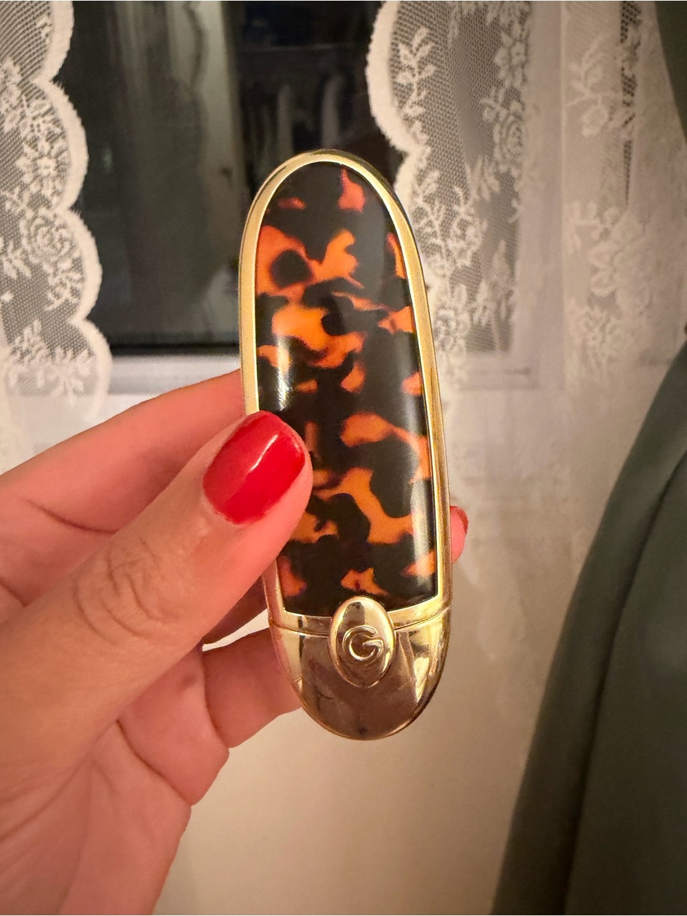 Guerlain Rouge G Lipstick with L’Écaille Case